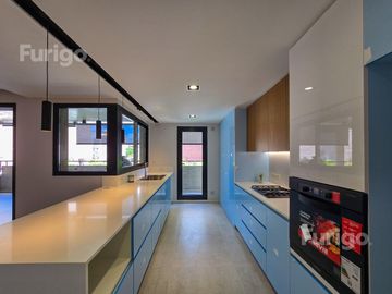 Venta departamento 3 dormitorios con cochera