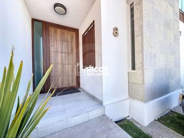 Casa en condominio en venta en Pueblo Juriquilla