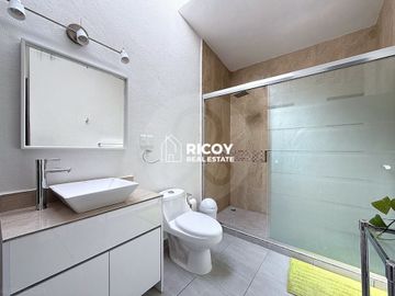 Casa en condominio en venta en Pueblo Juriquilla