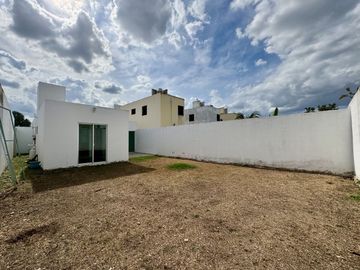CASA EN VENTA, UNA PLANTA, 2 RECÁMARAS, PRIVADA, SANTA FE NORTE ¡OPORTUNIDAD!