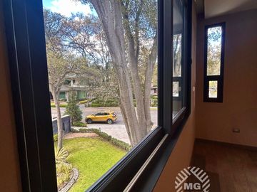 Venta de residencia en Club de Golf Valle Escondido