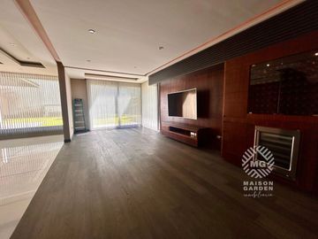 Venta de residencia en Club de Golf Valle Escondido