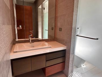 Venta de residencia en Club de Golf Valle Escondido