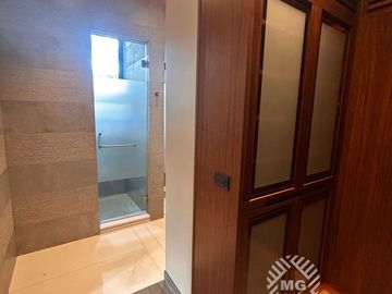 Venta de residencia en Club de Golf Valle Escondido