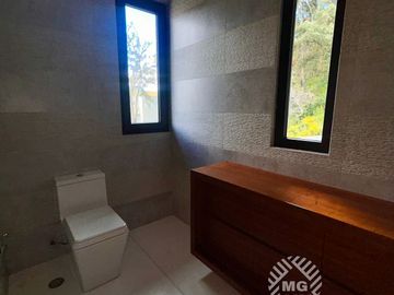 Venta de residencia en Club de Golf Valle Escondido