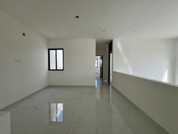 CASA EN VENTA DE 3 HABITACIONES Y ALBERCA EN PRIVADA CON AMENIDADES, ZENDERA