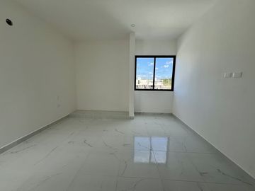 CASA EN VENTA EN PRIVADA CON 4 HABITACIONES Y ALBERCA, ZENDERA RESIDENCIAL