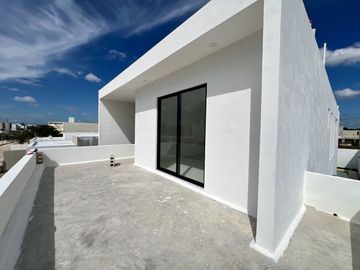 CASA EN VENTA EN ESQUINA CON 4 HABITACIONES Y ALBERCA, ZENDERA RESIDENCIAL