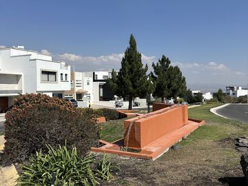 Casa en Venta en Zibatá $5.1mdp | 3 Recámaras, Roof Garden y Jardín Amplio