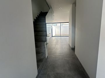 Casa en Venta en Zibatá $5.1mdp | 3 Recámaras, Roof Garden y Jardín Amplio