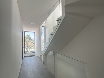 Casa en Venta en Zibatá $5.1mdp | 3 Recámaras, Roof Garden y Jardín Amplio