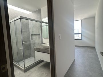 Casa en Venta en Zibatá $5.1mdp | 3 Recámaras, Roof Garden y Jardín Amplio