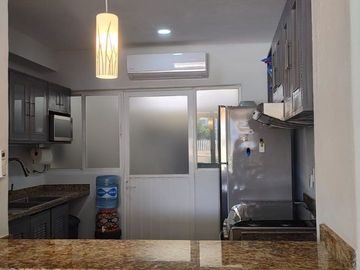 Departamento en PB, acceso directo a la alberca, gran ubicación en Cancún.