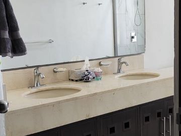 Departamento en PB, acceso directo a la alberca, gran ubicación en Cancún.