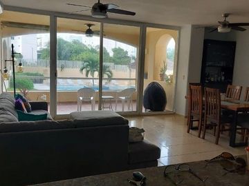 Departamento en PB, acceso directo a la alberca, gran ubicación en Cancún.