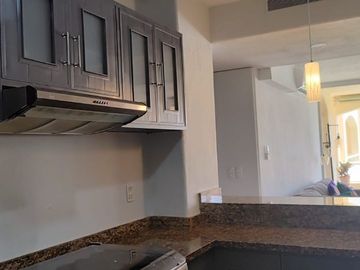 Departamento en PB, acceso directo a la alberca, gran ubicación en Cancún.