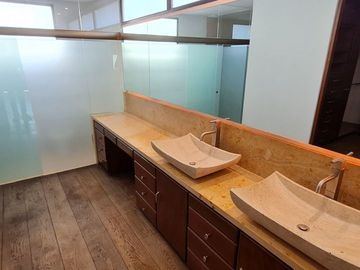 Exclusivo departamento en Bosques de las Lomas, CDMX.