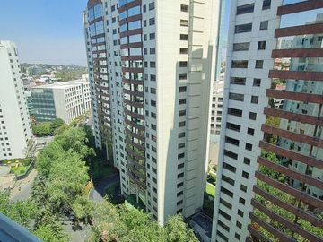 Exclusivo departamento en Bosques de las Lomas, CDMX.