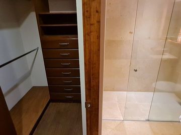 Exclusivo departamento en Bosques de las Lomas, CDMX.