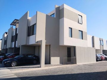 CASA EN VENTA EN ACCANTA RESIDENCIAL