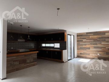 Casa en Venta Tres Recámaras en Fraccionamiento Morada Quetzal