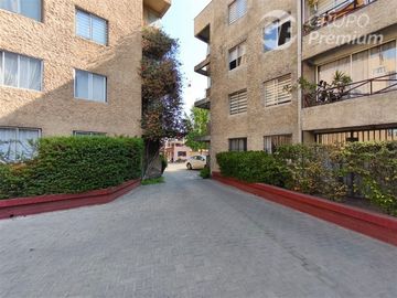 Departamento en Venta en Av. Padre Alberto Hurtdo con Fray C. Henriquez / Se Vende departamento 3 Dormitorios 2 Baños Estacionamiento y Bodega