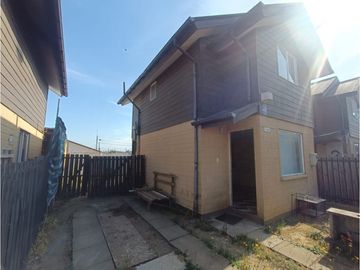 SE VENDE CASA SECTOR PARQUE LAUQUÉN
