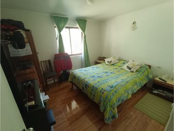 SE VENDE PARCELA CON DOS CASAS COUNTRY SANTA CATALINA
