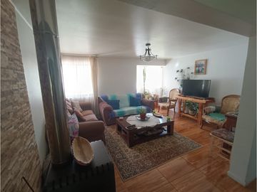 SE VENDE PARCELA CON DOS CASAS COUNTRY SANTA CATALINA