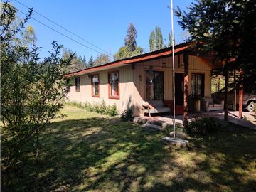 SE VENDE PARCELA CON DOS CASAS COUNTRY SANTA CATALINA