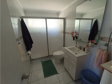 SE VENDE PARCELA CON DOS CASAS COUNTRY SANTA CATALINA