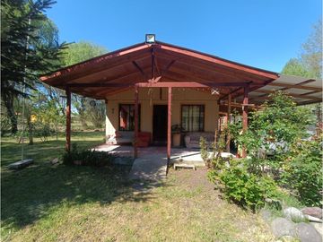 SE VENDE PARCELA CON DOS CASAS COUNTRY SANTA CATALINA