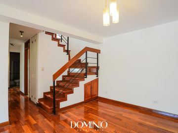 Venta amplio Duplex con terraza - Álamos de Monterrico Surco