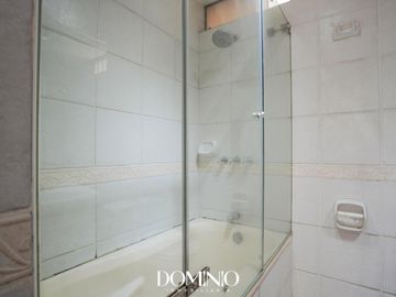Venta amplio Duplex con terraza - Álamos de Monterrico Surco