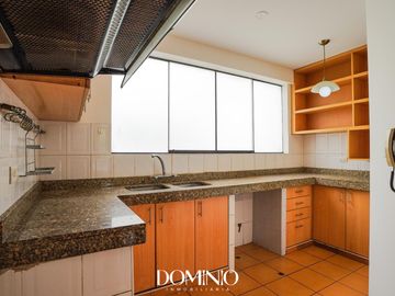 Venta amplio Duplex con terraza - Álamos de Monterrico Surco