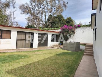 EN VENTA EXCELENTE CASA RESIDENCIAL - (3)