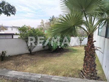 EN VENTA EXCELENTE CASA RESIDENCIAL - (3)