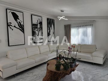 EN VENTA EXCELENTE CASA RESIDENCIAL - (3)