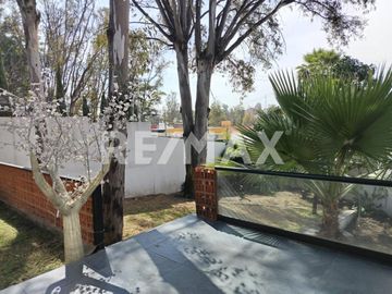 EN VENTA EXCELENTE CASA RESIDENCIAL - (3)