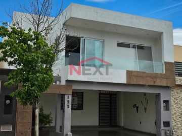 CASA EN VENTA FRACCIONAMIENTO LOS PORTALES