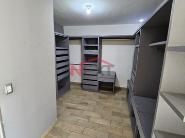 CASA EN VENTA FRACCIONAMIENTO LOS PORTALES