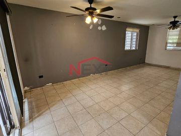 CASA EN VENTA FRACCIONAMIENTO LOS PORTALES