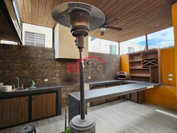 CASA EN VENTA FRACCIONAMIENTO LOS PORTALES