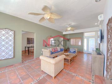 Venta Villas California (3 unidades) con Alberca.
