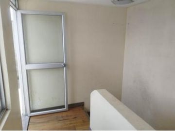 VIVIENDA UNIFAMILIAR DE 3 PISOS, EN VENTA, EN SAN JOSÉ DE MORÁN CALDERÓN-PICHINCHA