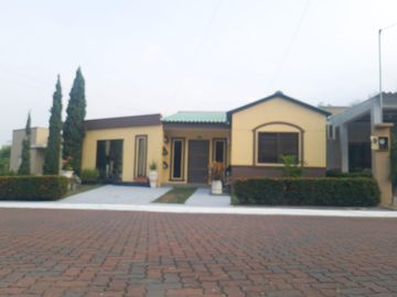 VENTA DE CASA URBANIZACION LA JOYA  (VM)