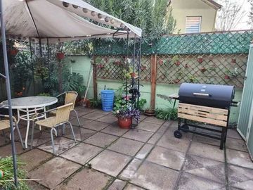 Casa en Venta en Valle Lo Campino