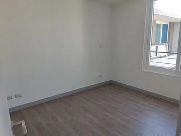 Departamento en Venta en blanco encalada con avenida españa