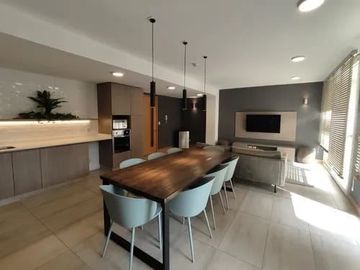 Departamento en Venta en blanco encalada con avenida españa
