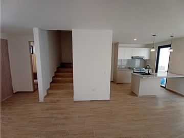 VENTA DE CASA EN CUAUTLANCINGO BODEGA AURRERA